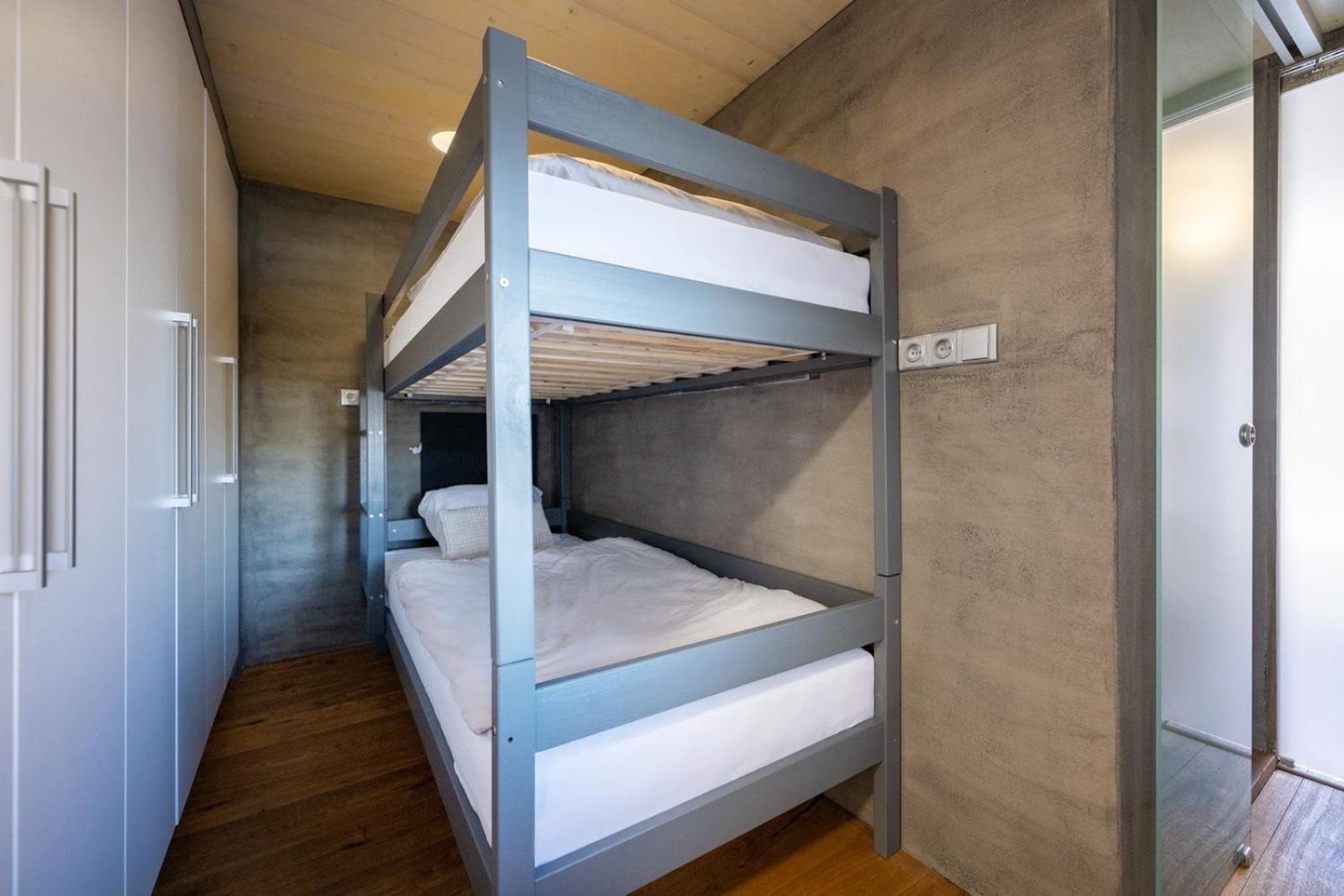 Hausboat Holesovice Hotel na wodzie Praga